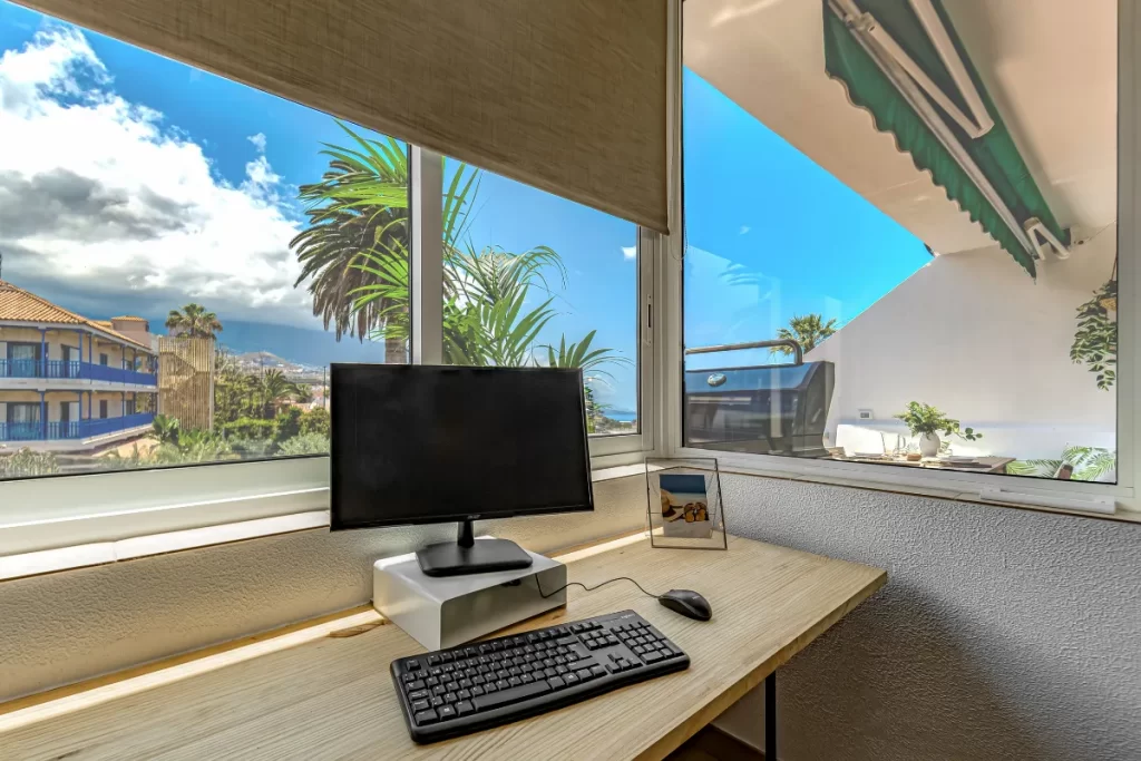 Apartment 9 - Zona de escritorio