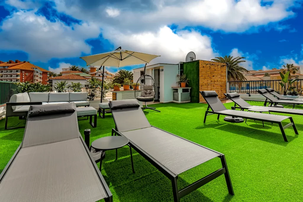 Servicios compartidos: hamacas, sombrillas y ducha