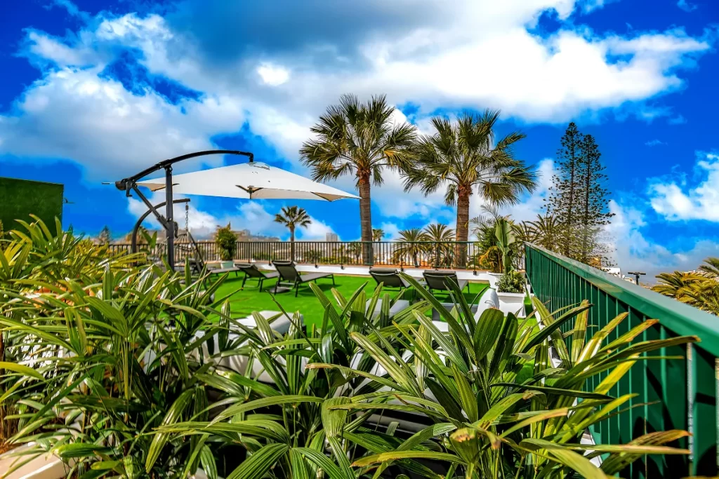 Servicios compartidos: hamacas, sombrillas y ducha